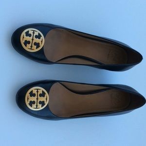 Tory Burch Chelsea black pumps